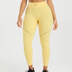 Whitney Simmons Gymshark Leggings Pollen